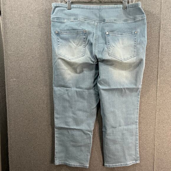Belle by Kim Gravel Regular TruTemp Denim Crop Jean Light Wash, Reg 12 - Picture 4 of 9